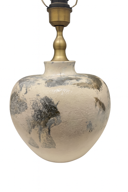 Cloudveil – Stoneware Table Lamp