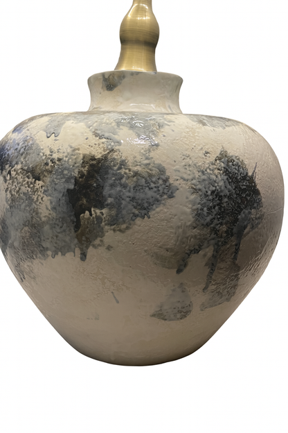 Cloudveil – Stoneware Table Lamp