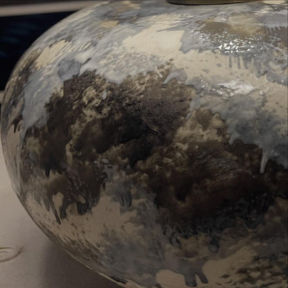 Noor Éclat — Hand-Colored Stoneware Table Lamp